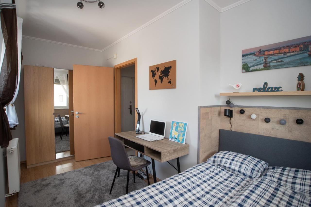 Sunny Home Near Bud With 2Br, Ac And Free Parking Vecsés Exterior foto