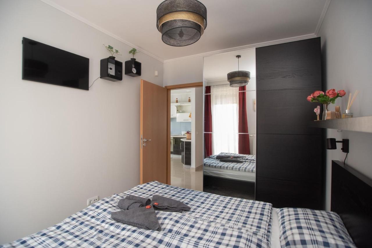 Sunny Home Near Bud With 2Br, Ac And Free Parking Vecsés Exterior foto